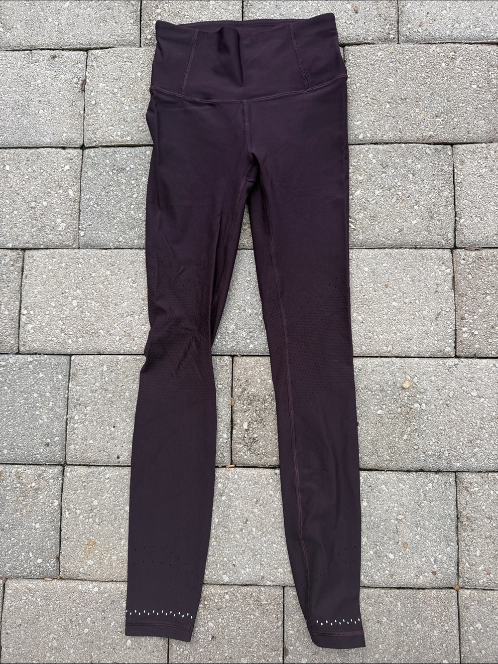 lululemon athletica Deep Plum senseknit leggings
